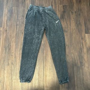 Nike Sweatpants